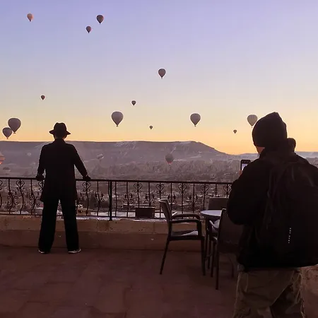 Tulip Cave فندق غوريمِيه