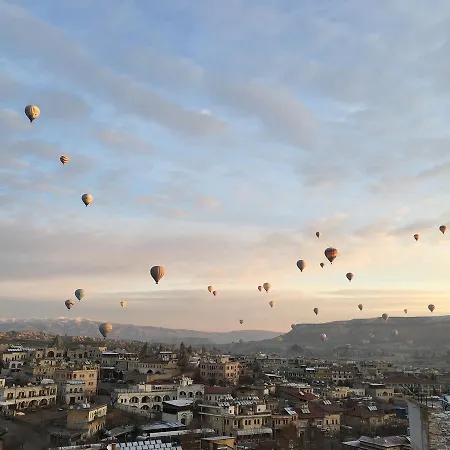 Tulip Cave غوريمِيه