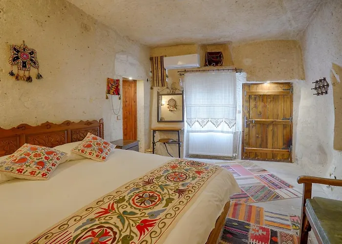 호텔 튤립 케이브 스위트