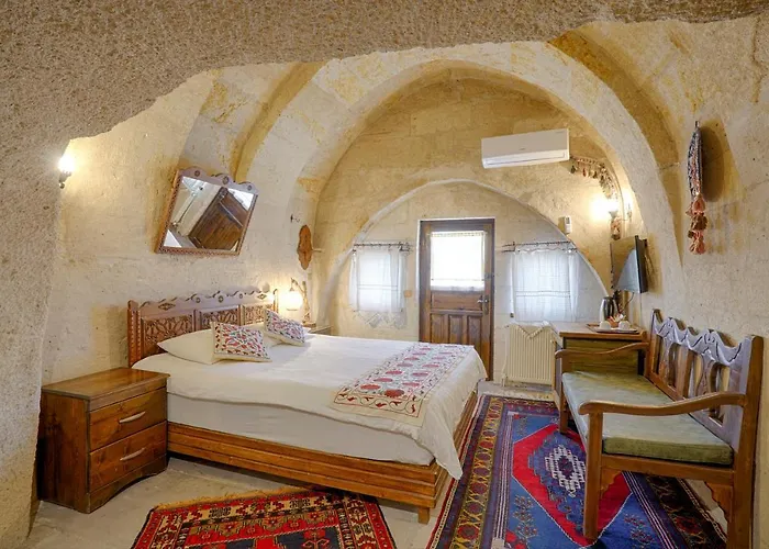 튤립 케이브 스위트 괴레메